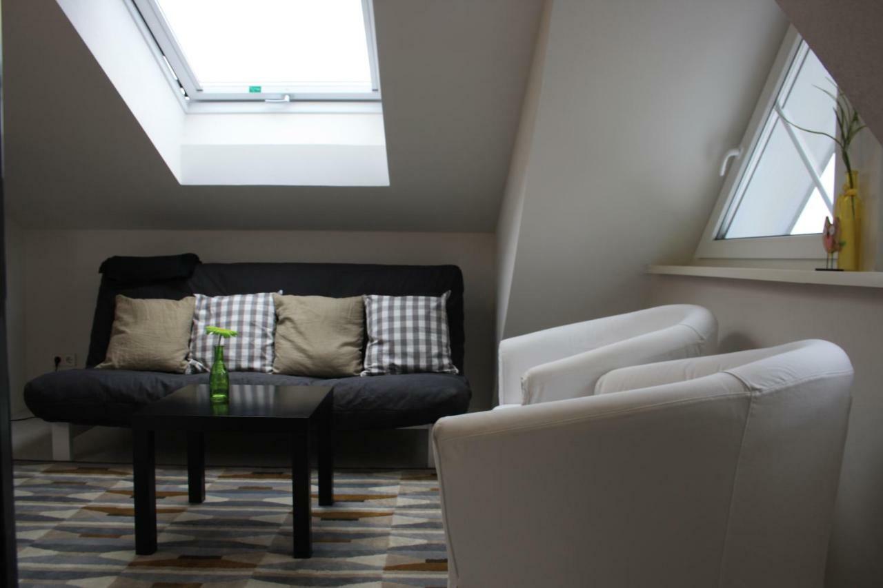 Ferienwohnung Anna - Charmante Ferienwohnung In Bevorzugter Lage Konstanz Bagian luar foto